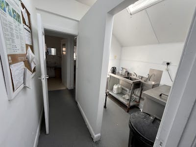 2 Bridge Street, Bakewell, Cafe (A1) / Class E Retail / Leisure / E (Commercial / Business / Service) / Retail / High Street Retail / Retail - In Town To Let / For Sale - IMG_3193scaled.jpg