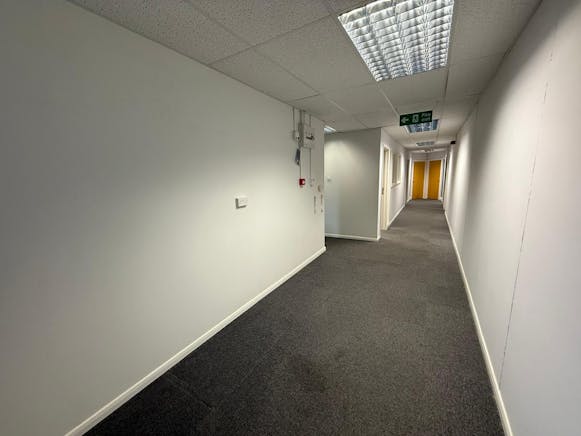 3b Sopwith Crescent, Wickford, Industrial / Office For Sale - IMG20251002WA0019.jpg