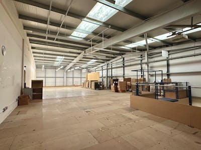 Unit 7 Premier Business Park, Luton, Industrial / Industrial/Logistics For Sale - IMG_6845.JPG