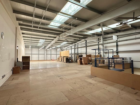 Unit 7 Premier Business Park, Luton, Industrial For Sale - IMG_6845.JPG