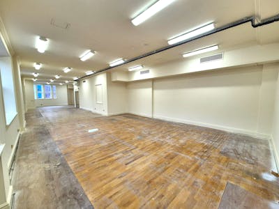 2 Warren Street, Stockport, Retail To Let - 20260331_111621.jpg