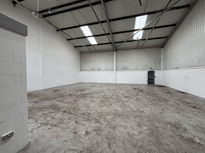 Unit 6, Lamby Workshops, Cardiff, Industrial To Let - IMG_2291.jpg