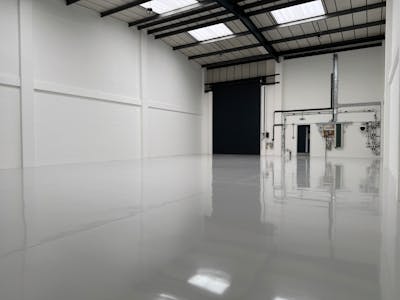 Unit 19, Trident Industrial Estate, Colnbrook, Industrial/Logistics / Industrial / Warehouse To Let - IMG_3100.JPG