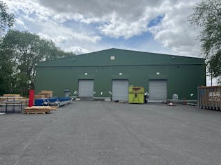 Hangar 1, Westcott Venture Park, Aylesbury, Industrial To Let - 20250716_125033762_iOS.jpg