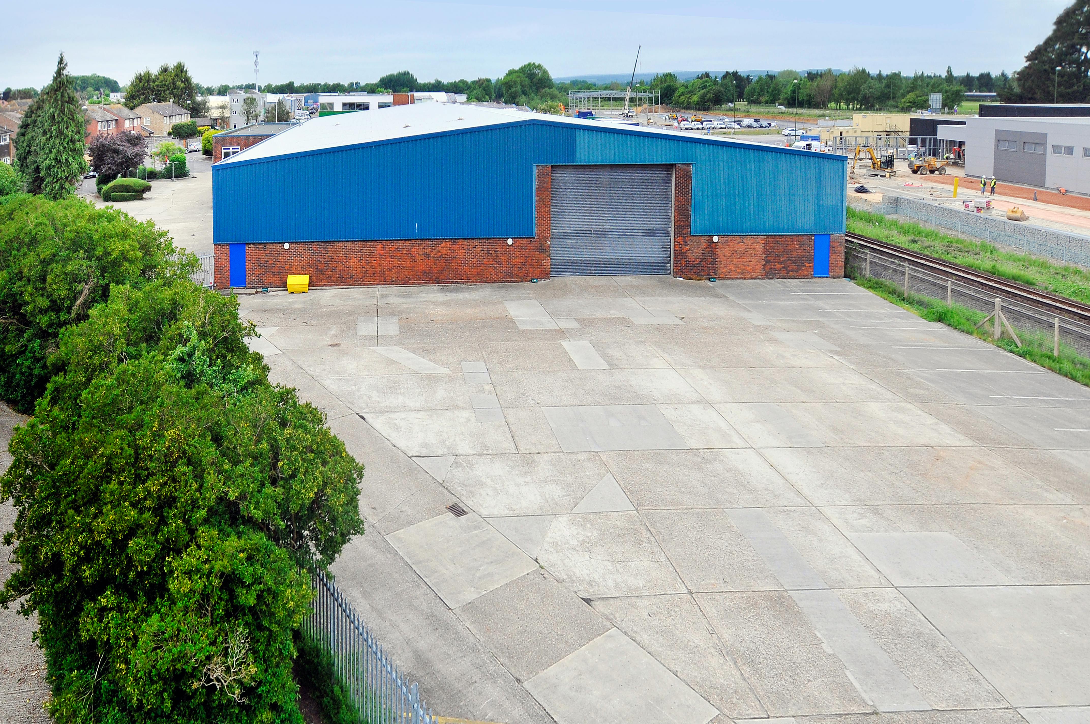 Industrial Unit in Rustington - photo 3