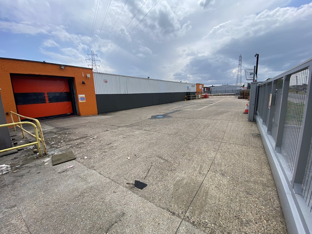 New Road - IMG_2272.JPEG