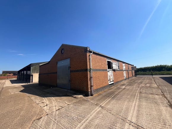 Cavan Farm, Cane End Lane, Aylesbury, Development / Industrial For Sale - WhatsApp Image 20250512 at 131213_646b1aab.jpg