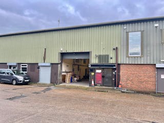 2A Tomo Industrial Estate, Uxbridge, Industrial To Let - 2A Tom - Main 1.jpg