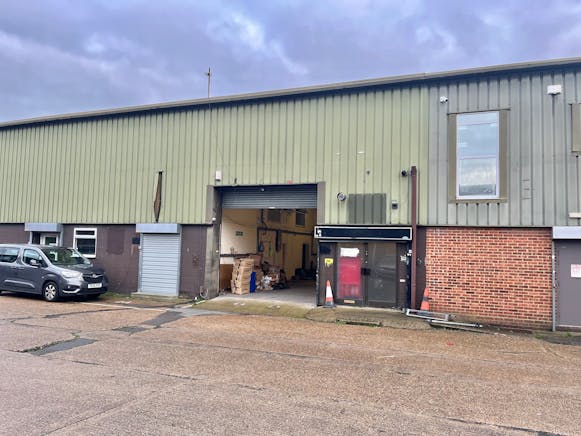 2A Tomo Industrial Estate, Uxbridge, Industrial To Let - 2A Tom - Main 1.jpg