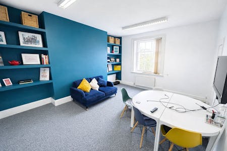 2 Euston Place, Leamington Spa, Office To Let - internal 1 edited.png