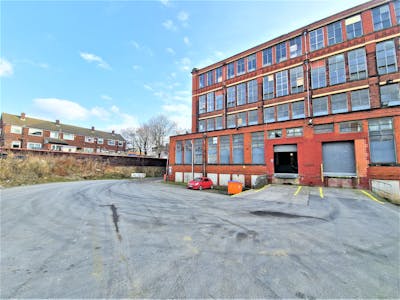 Nile Mill B, Chadderton, Industrial/Logistics / Office To Let - 20230215_110719 2.jpg