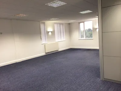 19 Diamond Court, Milton Keynes, Office To Let - Image 5