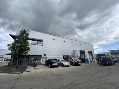 Unit 737, London, Industrial / Warehouse Lease Assignment - IMG_2293.JPG