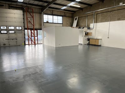 Unit 5A Bessemer Crescent, Rabans Lane Industrial Estate, Aylesbury, Industrial / Warehouse / Workshops To Let - Internal 3.JPEG
