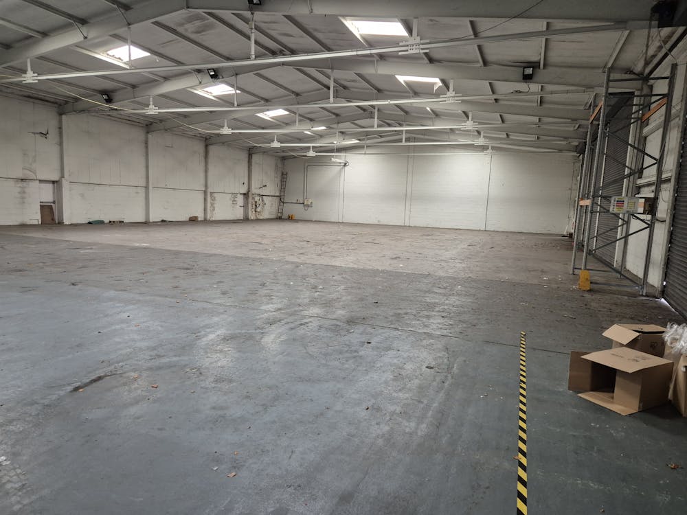 Unit F2-F3, Lympne Distribution Park - Unit F12 Internal.jpg