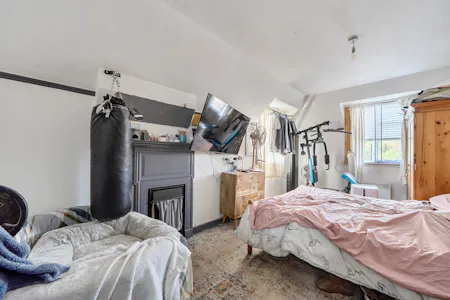 98-100 Welley Road, Wraysbury, Staines, Development / Investment / Residential / Retail / Open Storage For Sale - 1523365 (6).jpg