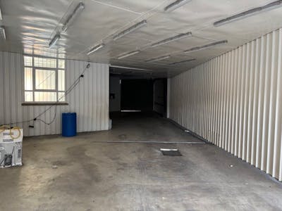 Unit 25, Travellers Lane, Hatfield, Industrial/Logistics For Sale - 3.jpg