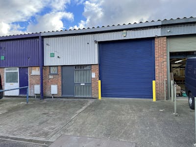 Unit 28 Swan Industrial Estate, Rosemary Road, Wimbledon, Industrial To Let - IMG_3839.JPEG