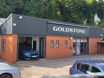7-10 Station Approach, Hitchin, Automotive / Automotive Roadside (Car Showroom) / Industrial / Industrial Park / Light Industrial / Motortrade / Trade Counter / Trade Counter / Showroom / Workshops / Yard To Let - External 2.jpg