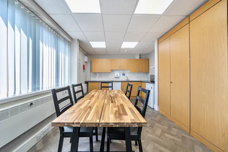 Second Floor, 869A High Road, London, Office To Let - 1482007-2-6a3e8e5793e99.jpg