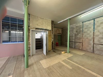 10 Newton Street, Manchester, High Street Retail To Let - Int 3 rear.jpg