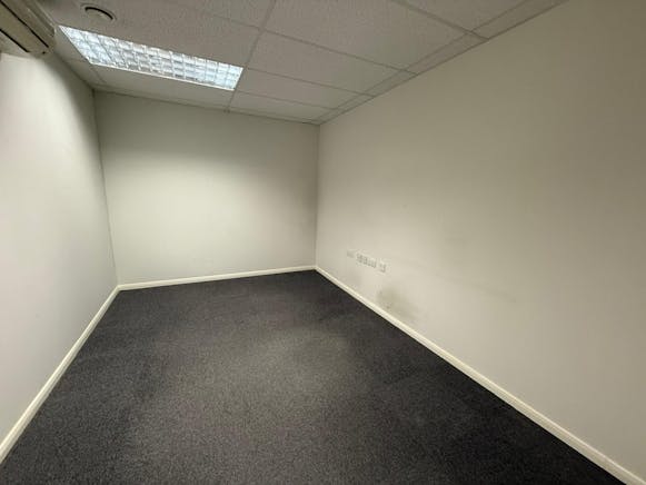 3b Sopwith Crescent, Wickford, Industrial / Office For Sale - IMG20251002WA0017.jpg