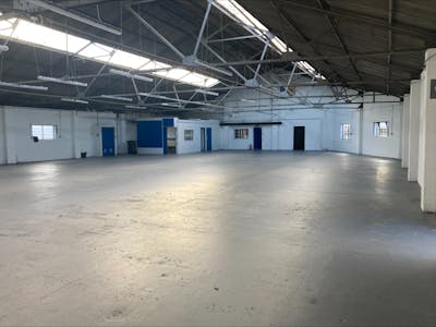 Barton Manor, Bristol, Industrial / Warehouse To Let - processed-D8DB762A-323E-4686-9299-A2336CC8906E.jpeg