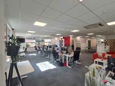 First floor, Unit 5 Millars Brook, Wokingham, Office To Let - 20241010_133425.jpg