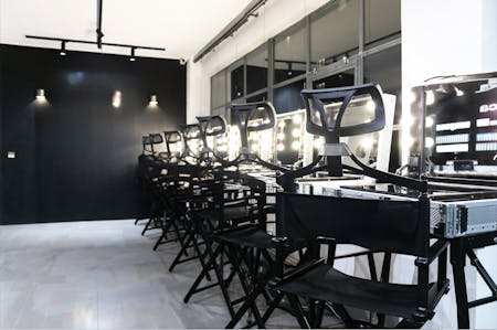 Unit 6, 36-42 New Inn Yard, London, Office To Let - 20251121_120337000_iOS.jpg