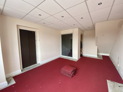 Unit 4, Kensworth Gate, Dunstable, Office To Let - IMG_1688.JPG