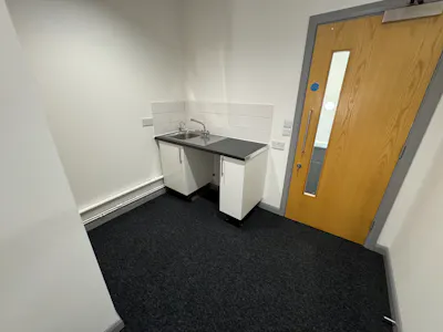 Unit 6, Langley Park, Langley, Industrial/Logistics / Industrial / Warehouse To Let - IMG_3329.JPG