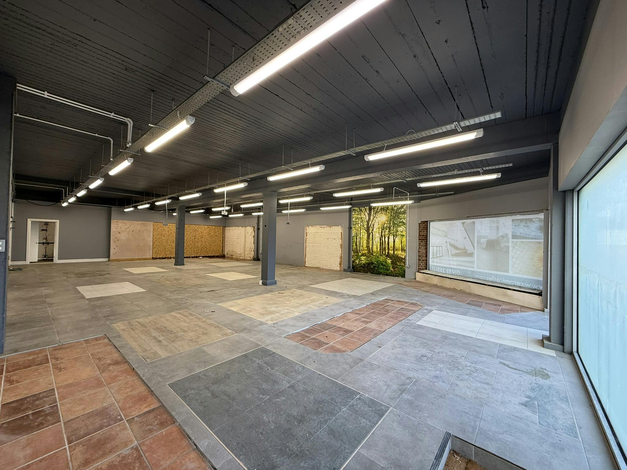 33 The Broadway, Addlestone, Retail To Let - IMG_5959.JPEG