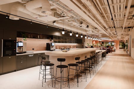 40 Leadenhall Street, London, Office To Let - HuckletreeLeadenhallOpening-OliviaChenery-5.jpg