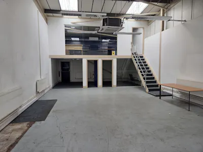 6 Walthamstow Business Centre, London, Industrial/Logistics / Trade Counter To Let - 20250416_150821.jpg