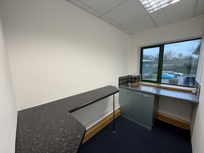 First Floor, Unit 6 Ridgeway Office Park, Petersfield, Business Park / Office For Sale - Photo 13-01-2026, 12 21 47.jpg