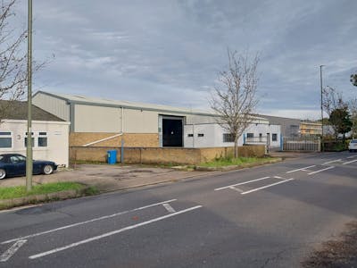 136 Lysons Avenue, Aldershot, Industrial To Let - IMG20241017WA0036.jpg