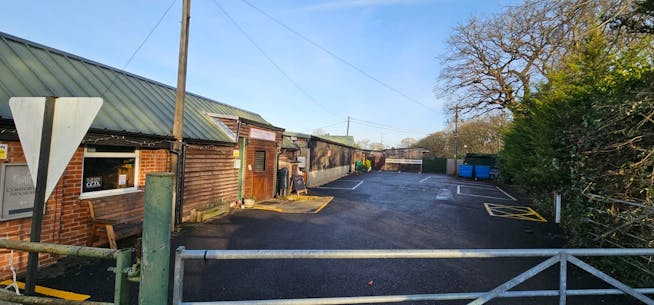 Bullhousen Farm, Shaftesbury Road, Woking, Investments / Industrial / Warehouse For Sale - UNITS 34  BACK OF 11 AND 5A ON RIGHT  25.JPG