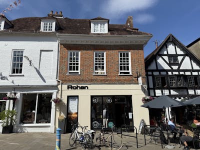 24 The Square, Winchester, Retail To Let - IMG_1361.jpg