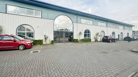 Woodland Place, Wickford, Office To Let - 06b461470ad349feb8155df6fe4e626c.jpg