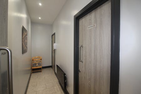 Unit 2, Redcar, Office / Retail To Let / For Sale - IMG_5874.JPG