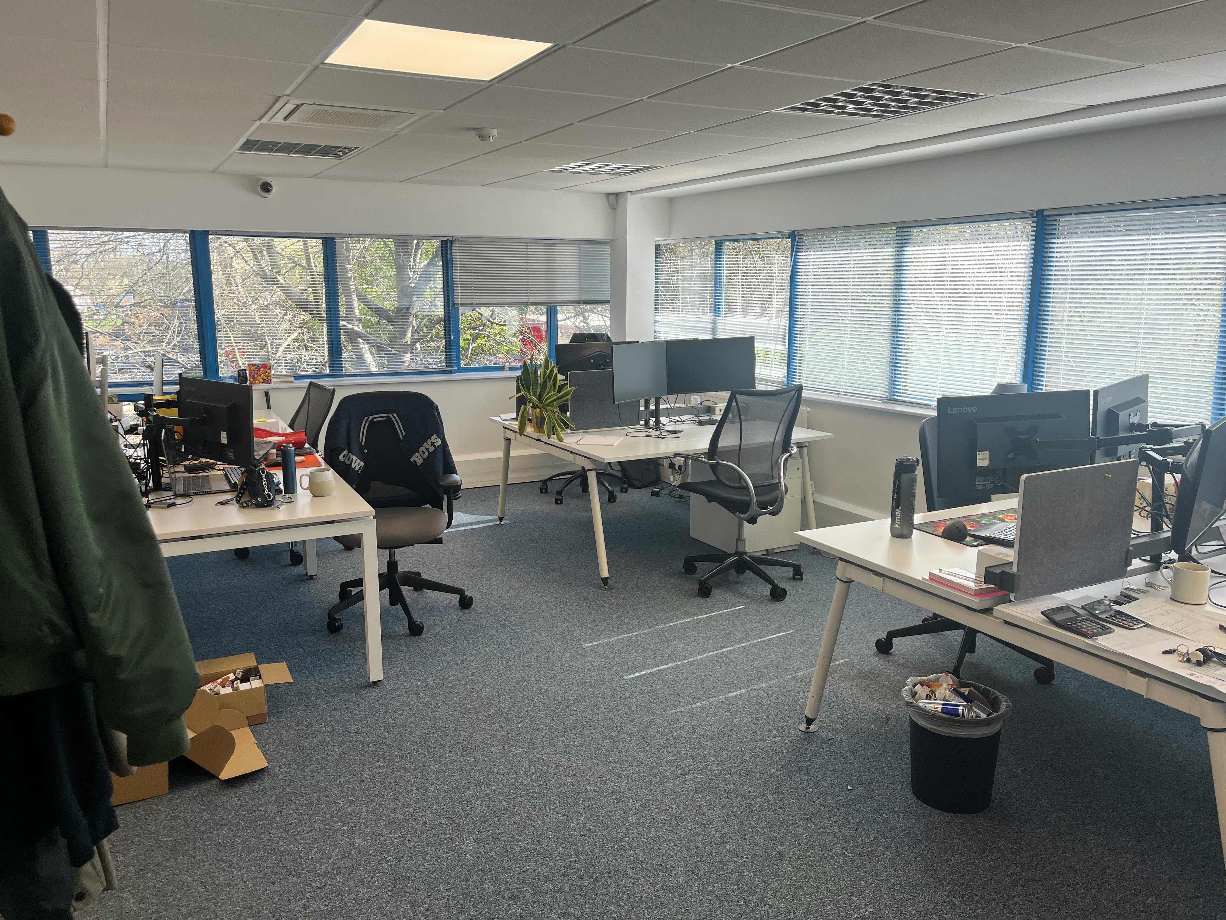 Industrial Unit in London - photo 3