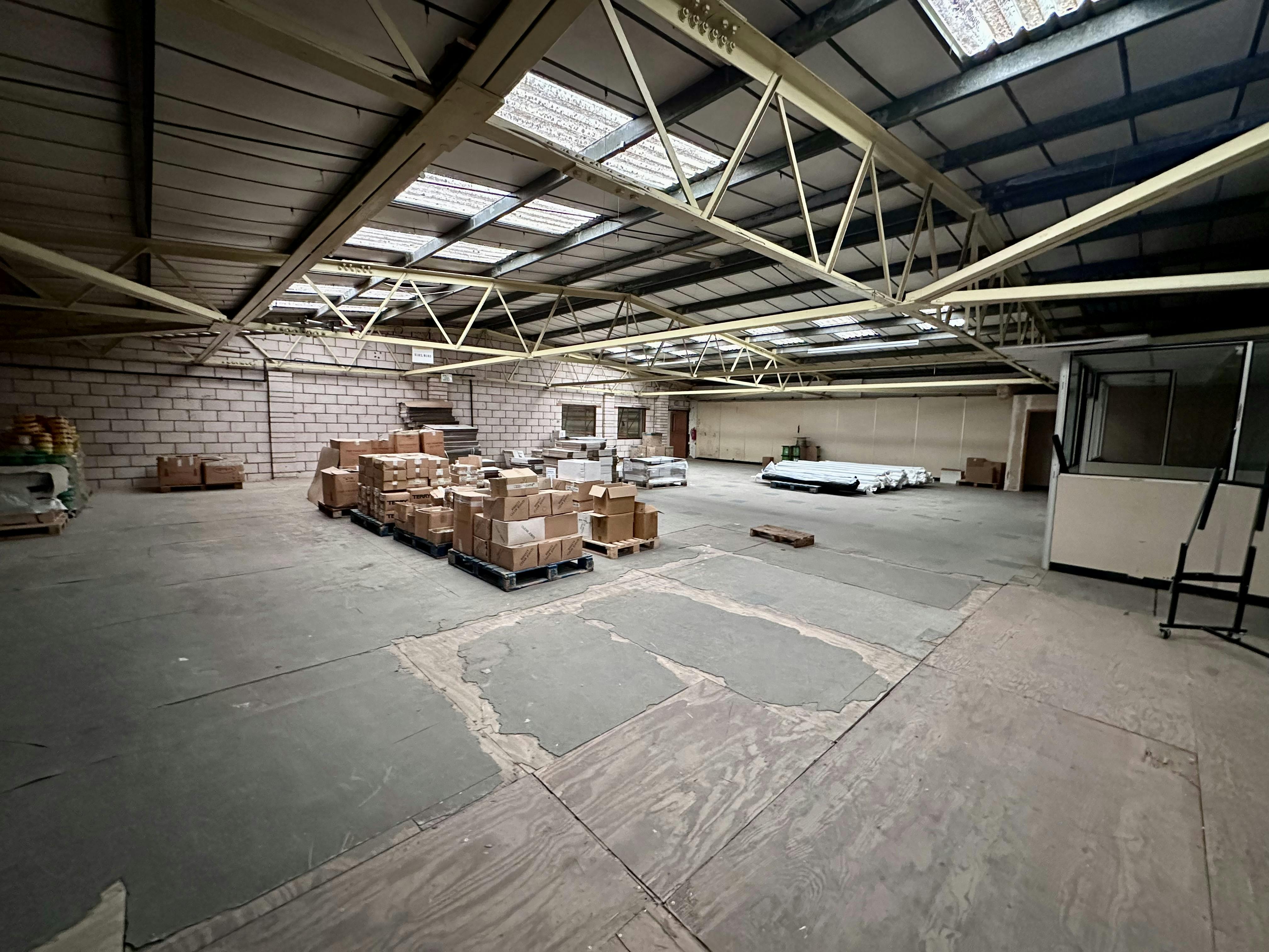 Unit 1 Bridge House, Princes Risborough, Industrial / Other To Let - IMG_7188 2.jpeg