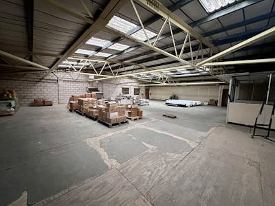 Unit 1 Bridge House, Princes Risborough, Industrial / Other To Let - IMG_7188 2.jpeg