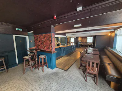 496 Oldham Road, Manchester, D1 (Non Residential Institutions) / Leisure / Office / Retail To Let - 20260817_124249.jpg