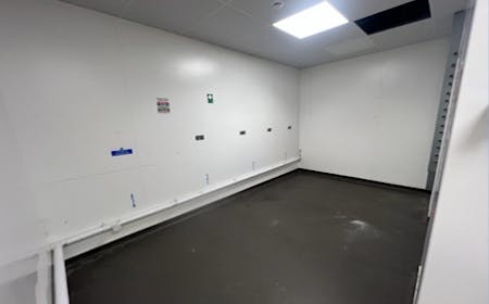 Unit 4, Warrington, Retail To Let - Internal 4.png