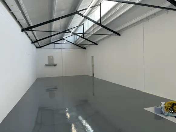 Unit 19 Zennor Trade Park, Balham, Industrial To Let - 20260527_160552456_iOS.jpg