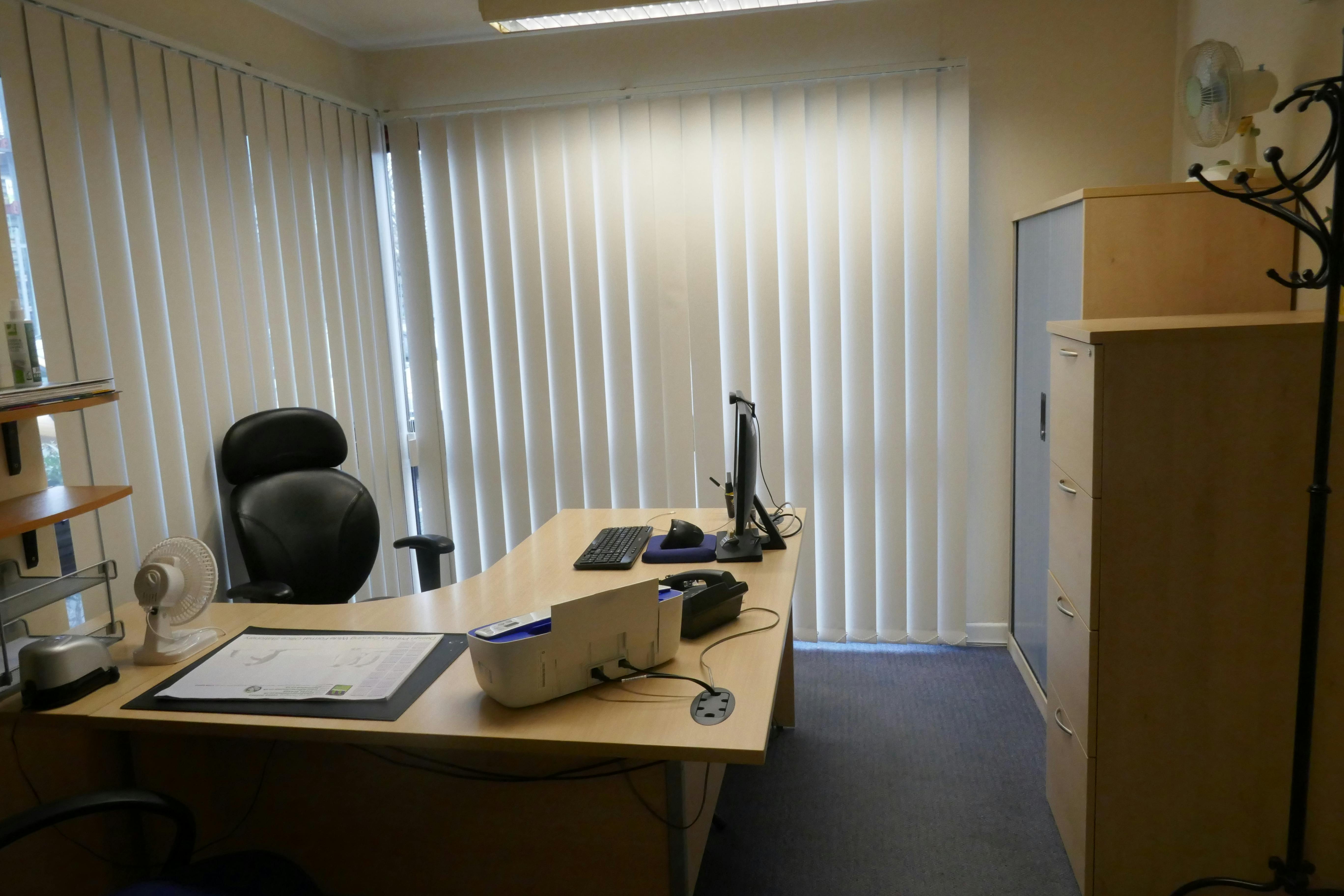 Stephen Taylor House, Harlow, Offices For Sale - P1060513.JPG