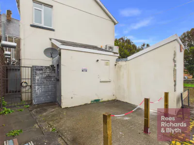 46 Murray Street, Llanelli, Leisure / Retail / Retail - In Town For Sale - CAM03725G0-PR0105-STILL012.jpg