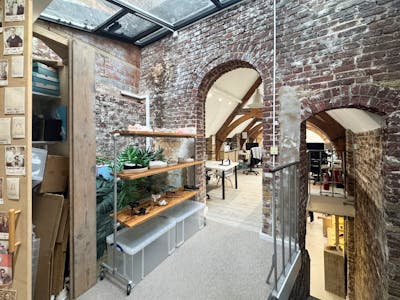 146B Kings Cross Road, London, Office To Let - Image 54.jpg