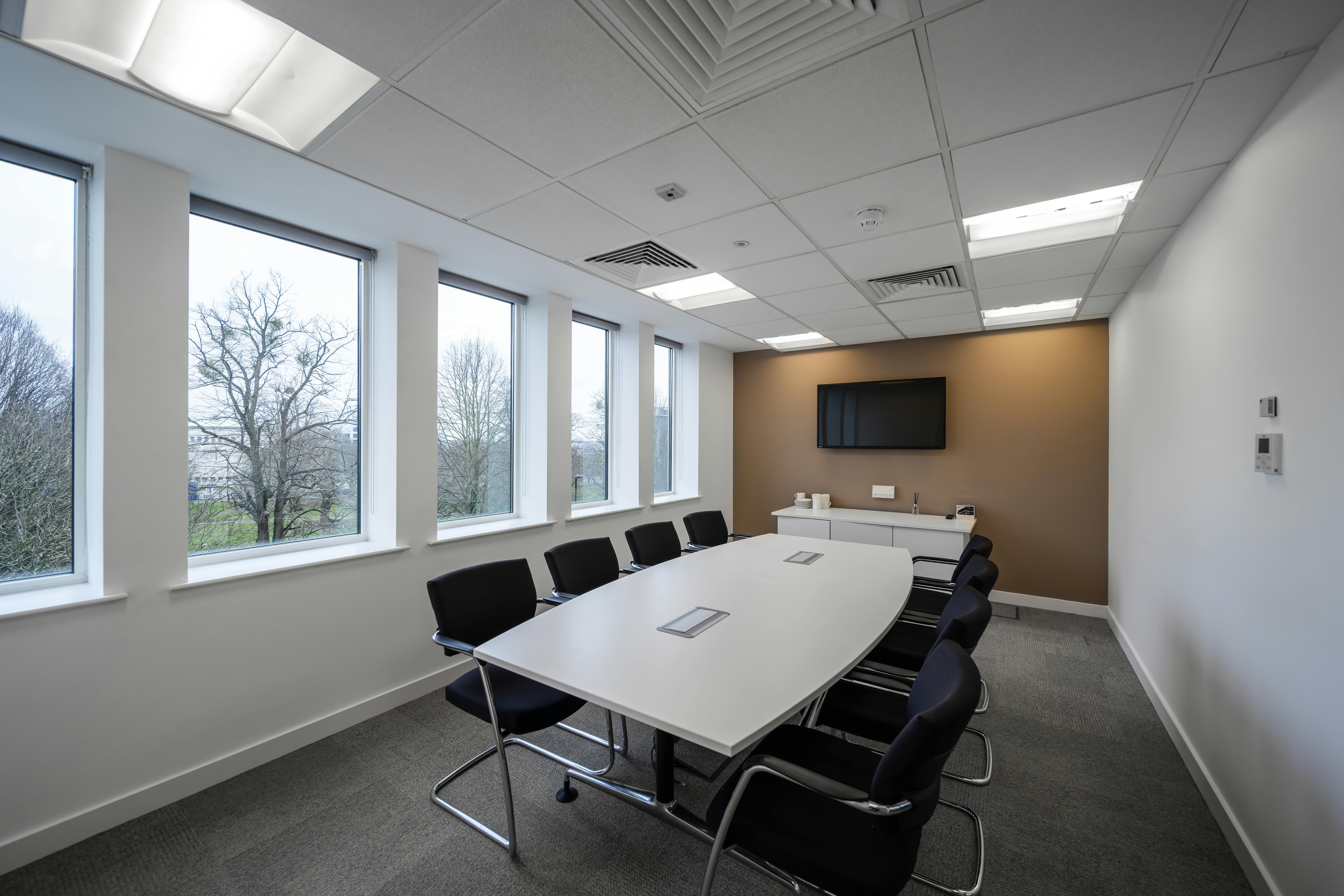 Office in Southampton - photo 3